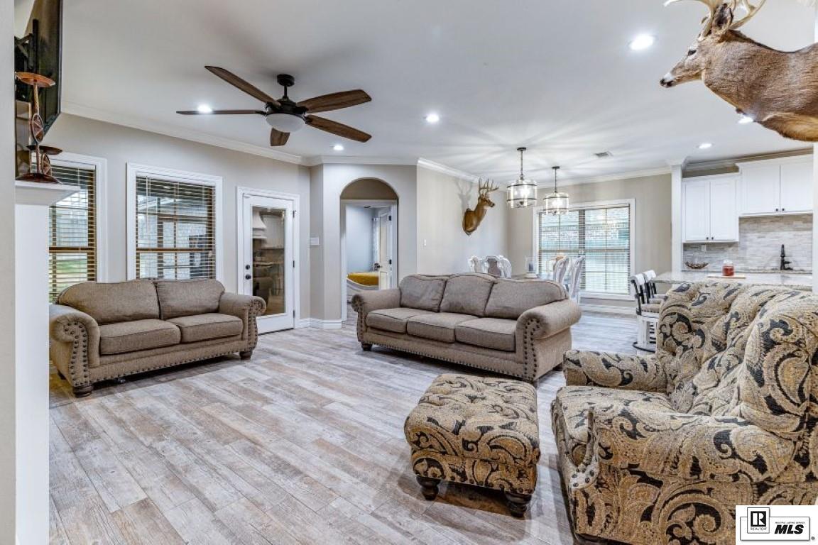 Property Photo: 117 Aubree Circle LA 71291