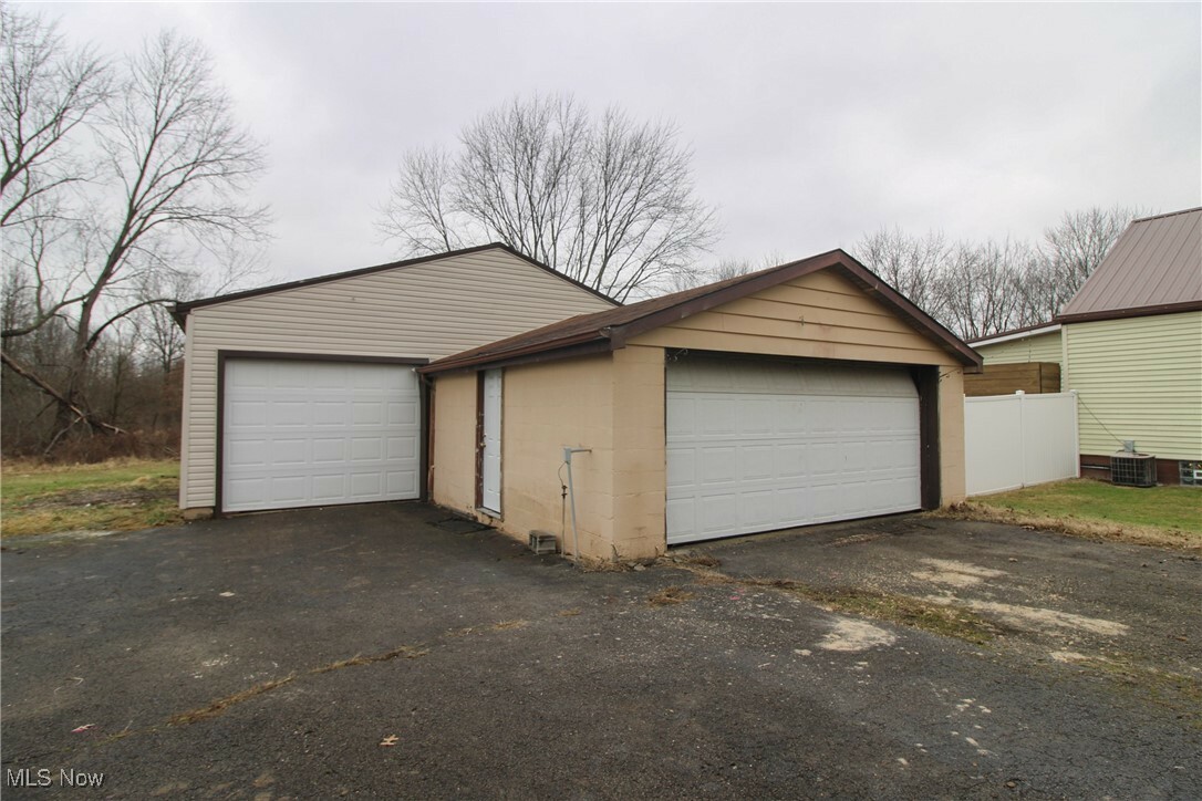 Property Photo:  3842 Riblett Road  OH 44515 