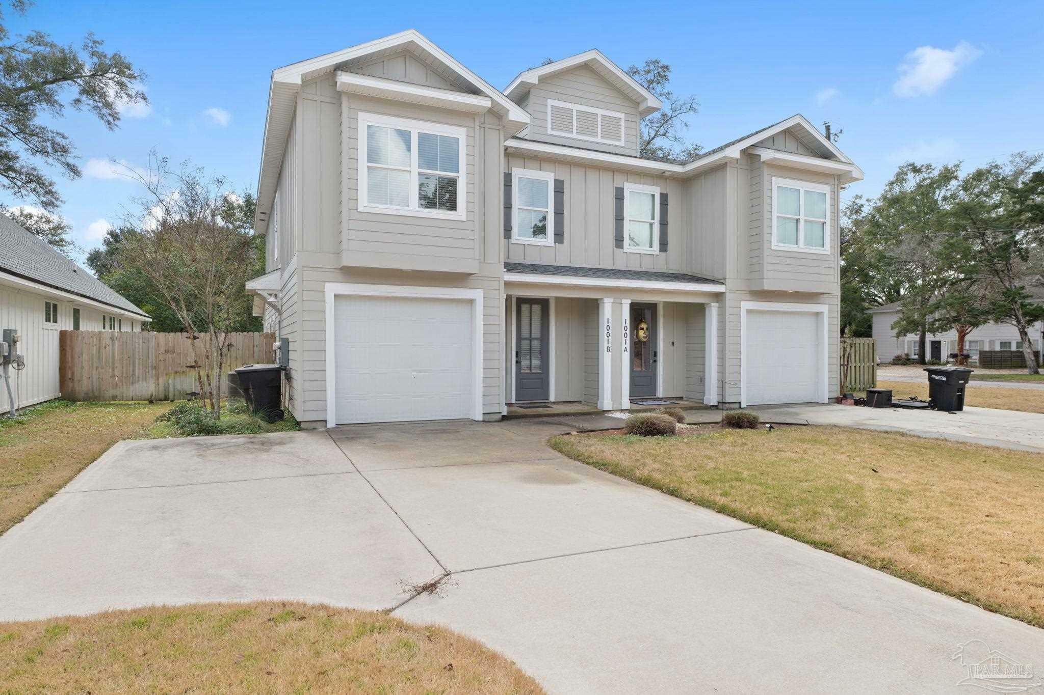 Property Photo: 1001 E Cross St B FL 32503