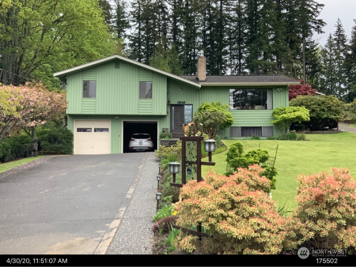 Property Photo: 1310 Bonanza Way WA 98229