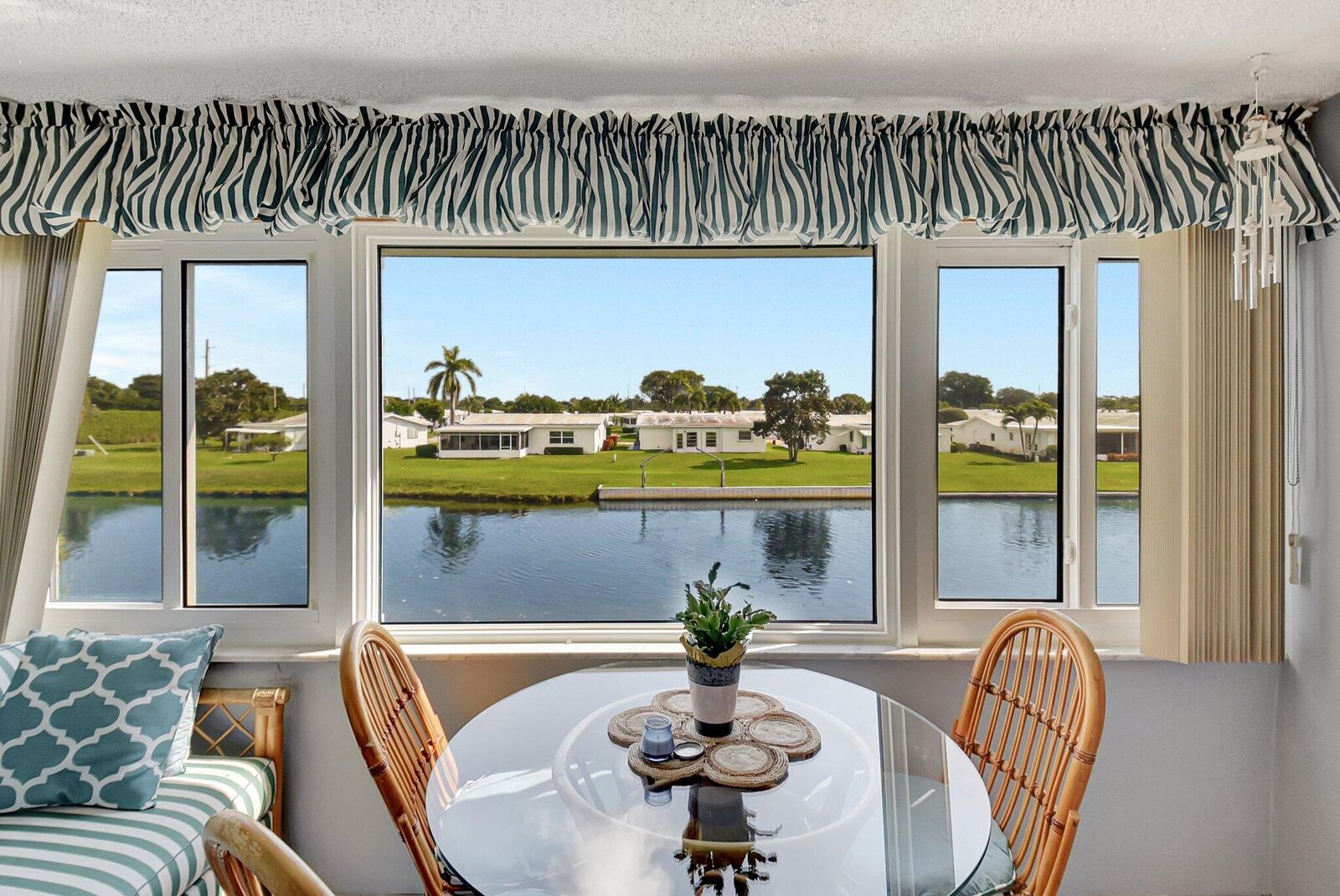 Property Photo: 1112 Lake Terrace 203 FL 33426