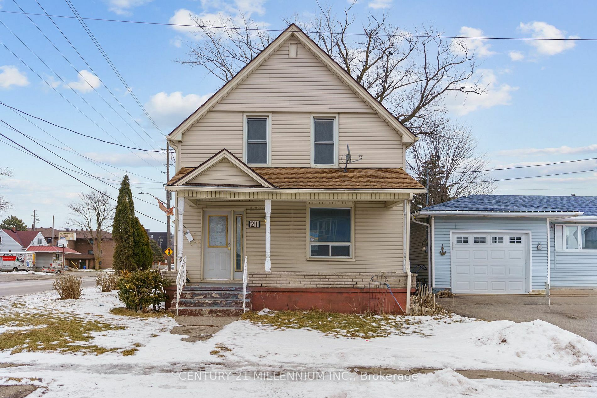 Property Photo:  21 Bridge St E  ON L3K 2G9 