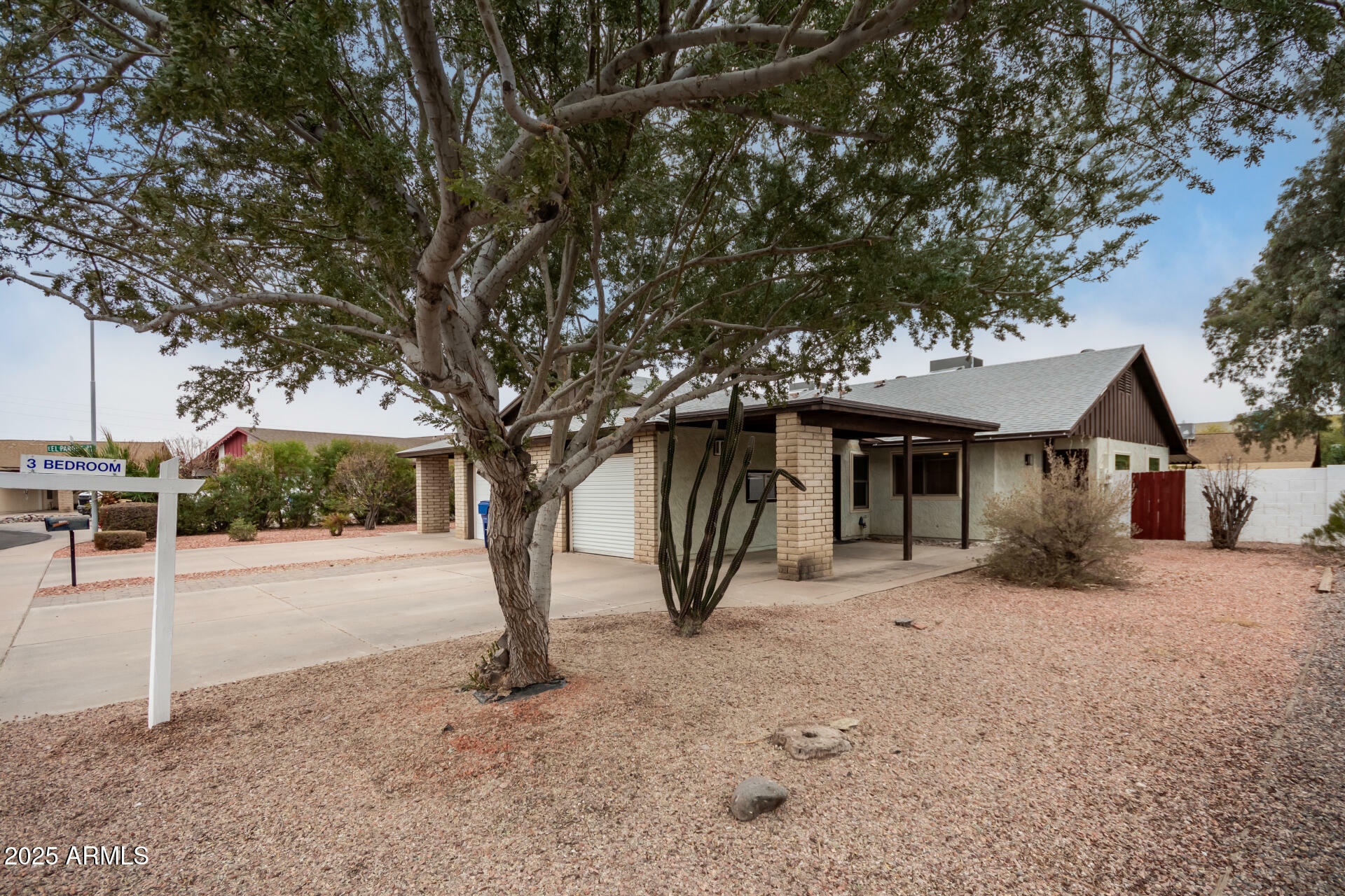 Property Photo:  2110 S Pine Street  AZ 85282 