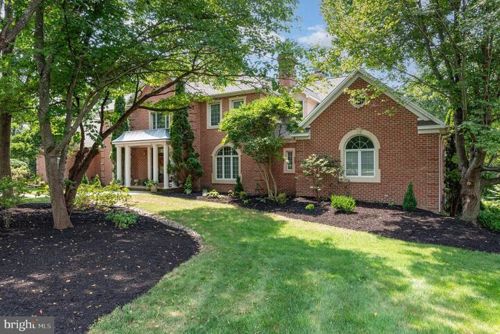 Property Photo: 10 Sand Pine Court PA 17050