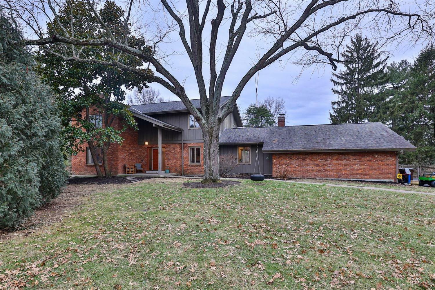 Property Photo:  616 Hickory Hill Lane  OH 45215 