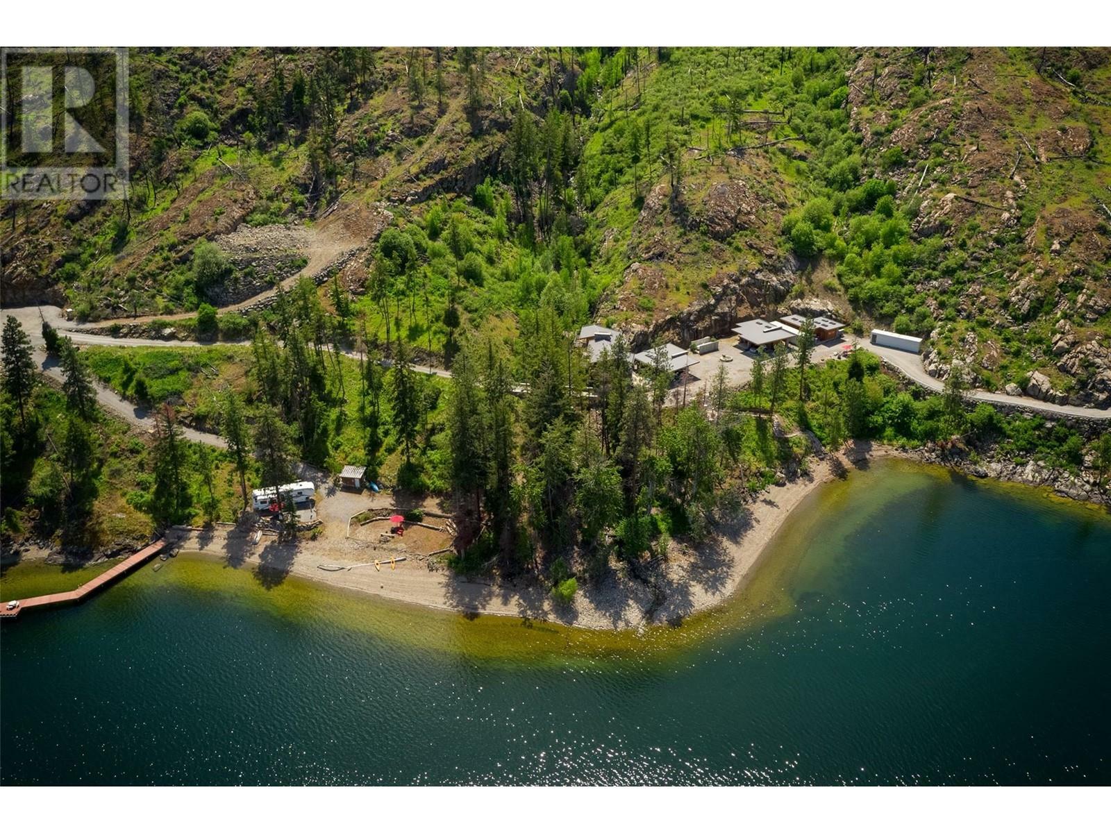 Photo de la propriété: 8888 Lakeshore Road BC V1W 4J5