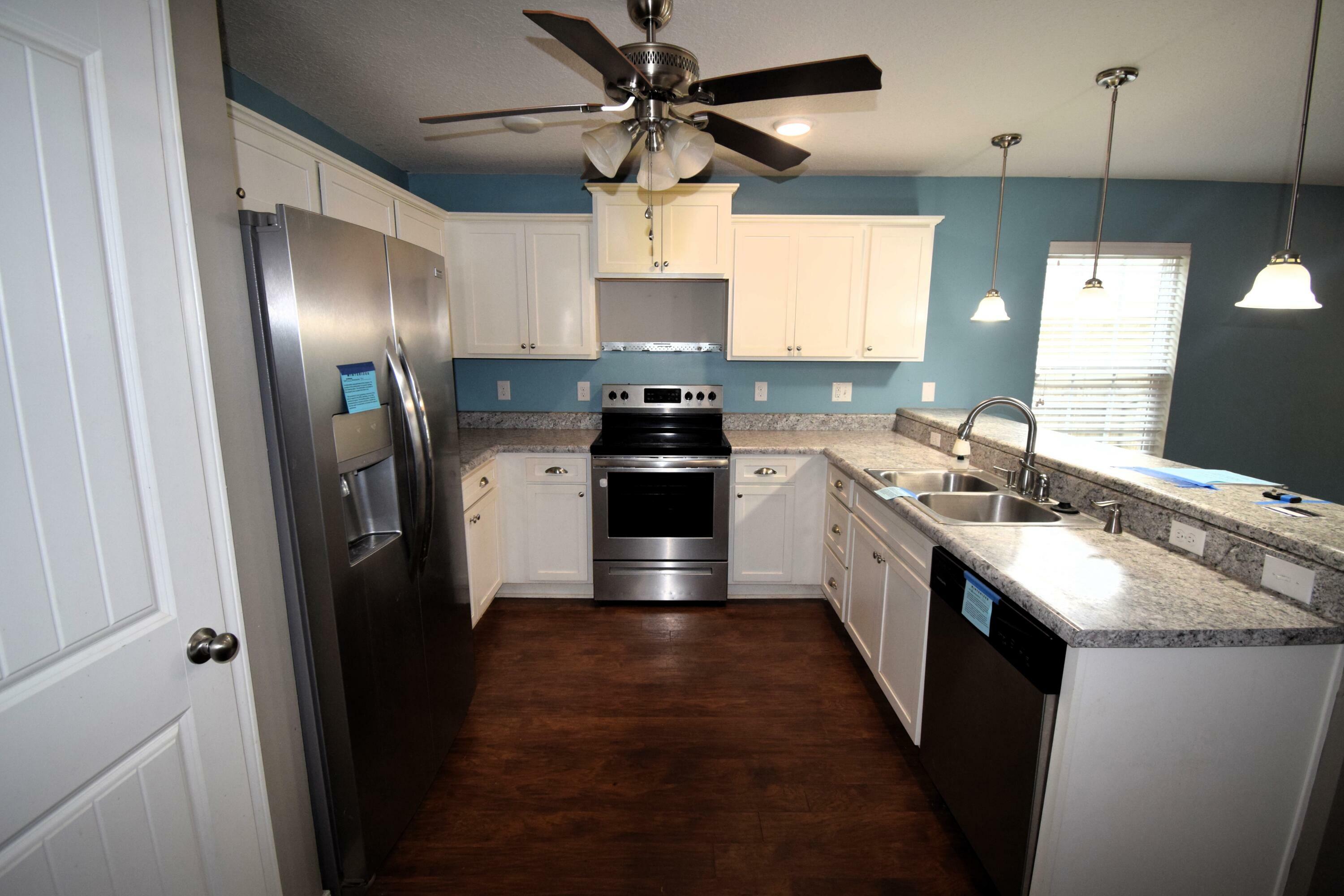 Property Photo:  455 Eisenhower Drive  FL 32539 