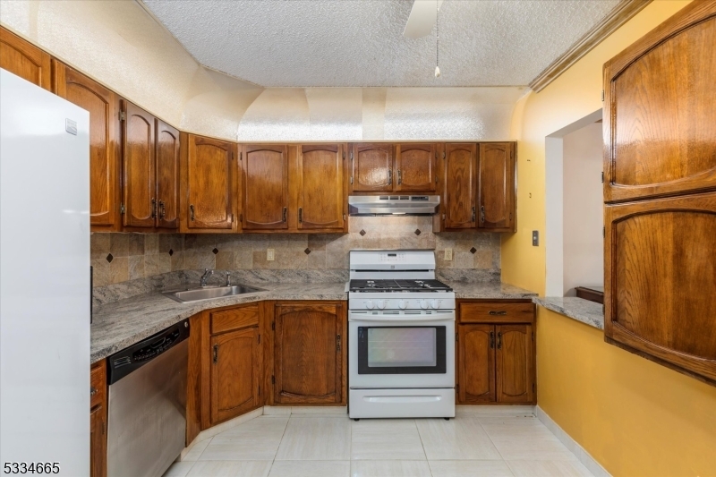 Property Photo: 109 Robertson Way NJ 07035