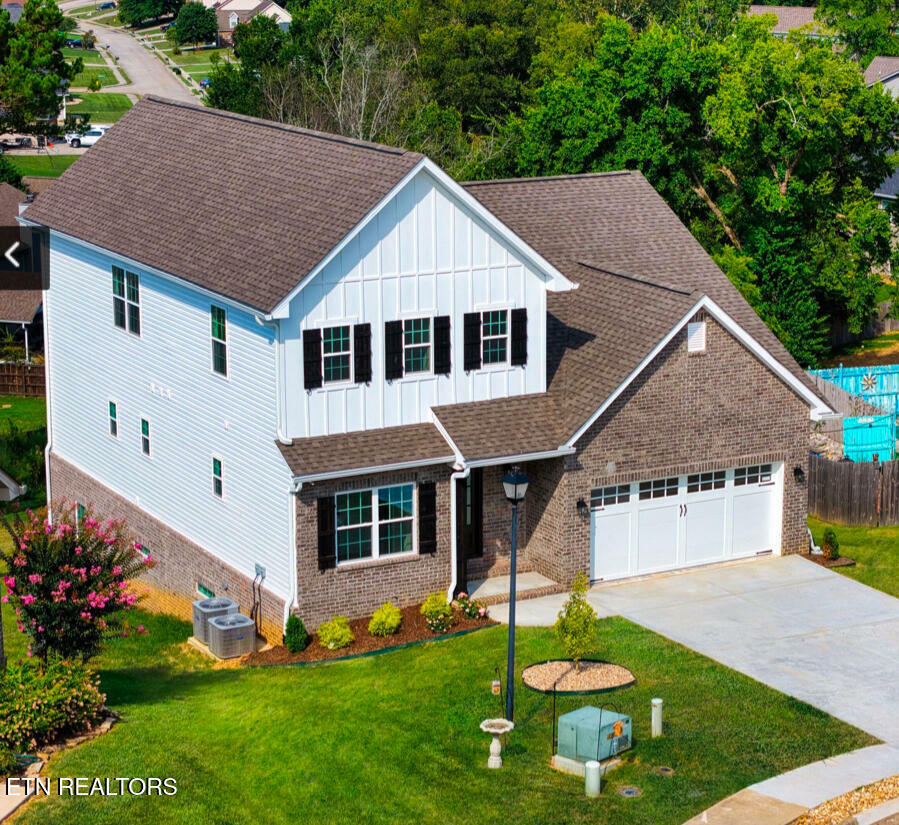 Property Photo: 1094 W Glenview Drive TN 37771