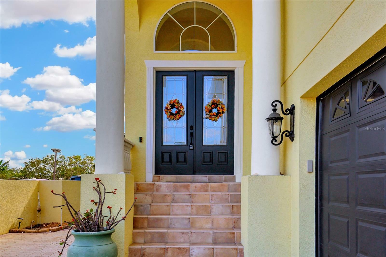 Property Photo:  808 Symphony Isles Boulevard  FL 33572 