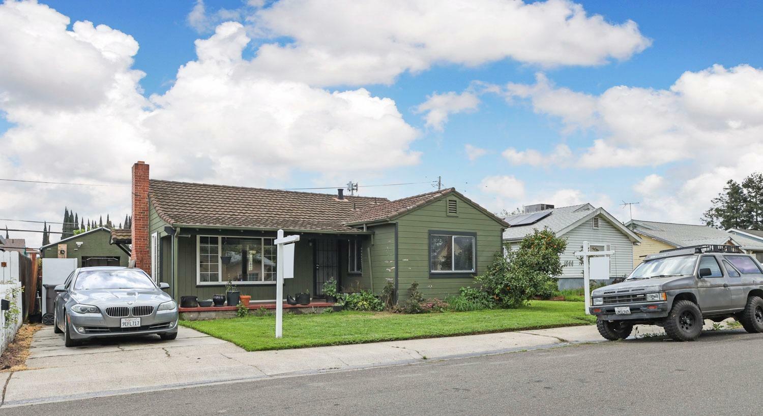 Property Photo: 1836 Elmwood Avenue CA 95204