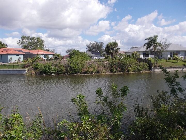 Property Photo:  1417 NW 9th Place  FL 33993 