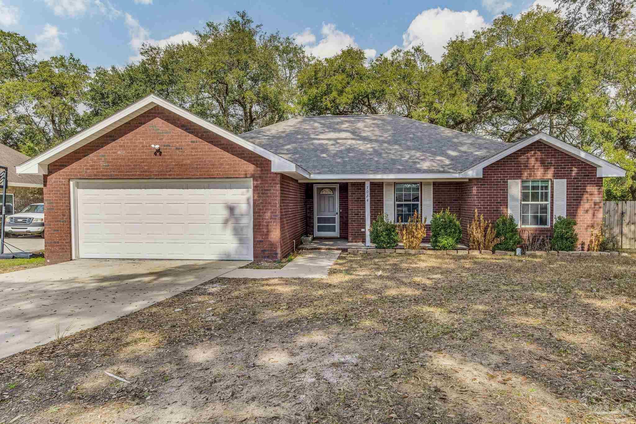 Property Photo: 7024 Rampart Way FL 32505