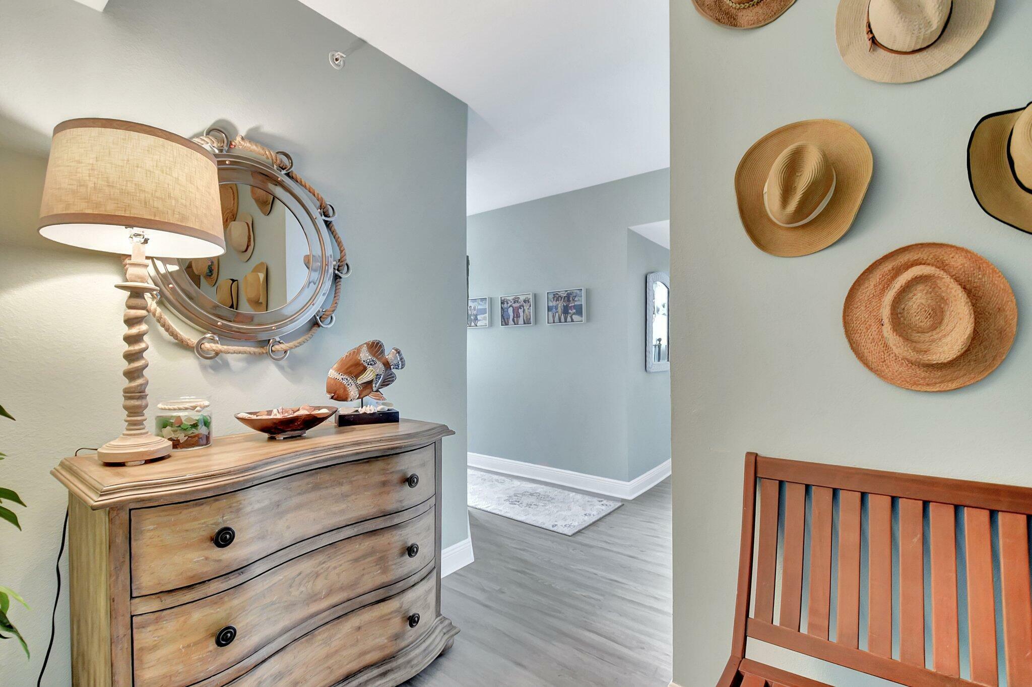 Property Photo: 625 Casa Loma Boulevard 702 FL 33435