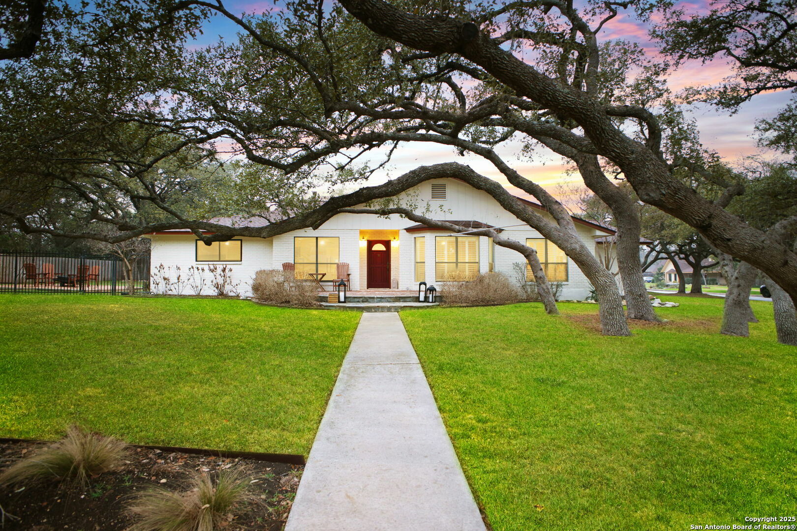 Property Photo:  401 Rua De Matta St  TX 78232 