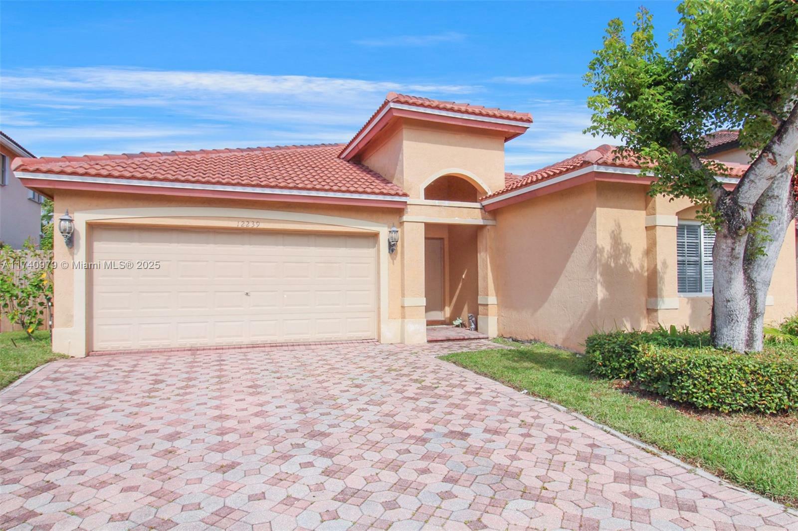 12239 SW 140th St  Miami FL 33186 photo