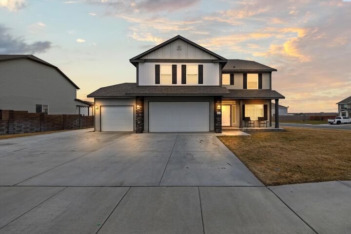 Property Photo:  4013 Stafford Drive  WA 99301 