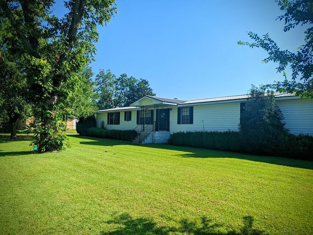 Property Photo: 391 S Brown Avenue GA 31790