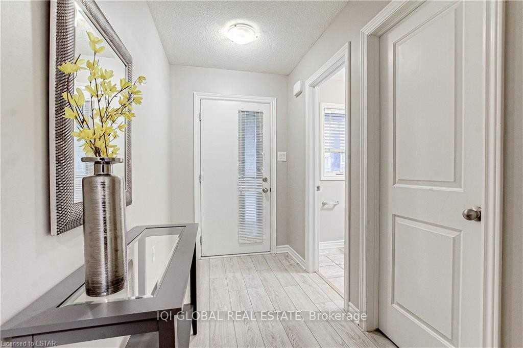 Property Photo: 1301 Michael Circle ON N5V 0B8