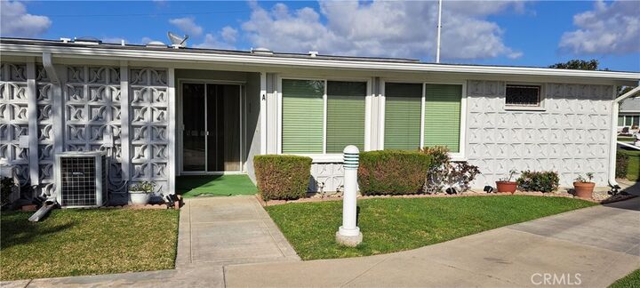 Property Photo:  13801 El Dorado M3  11A  CA 90740 