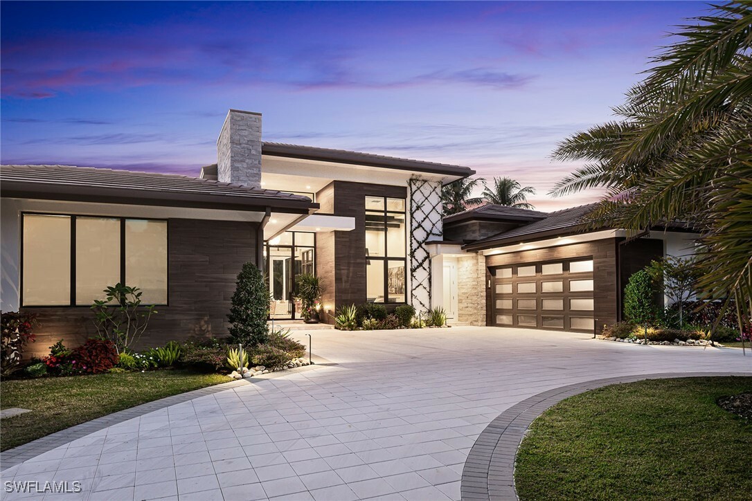 Property Photo: 4139 Belair Lane FL 34103