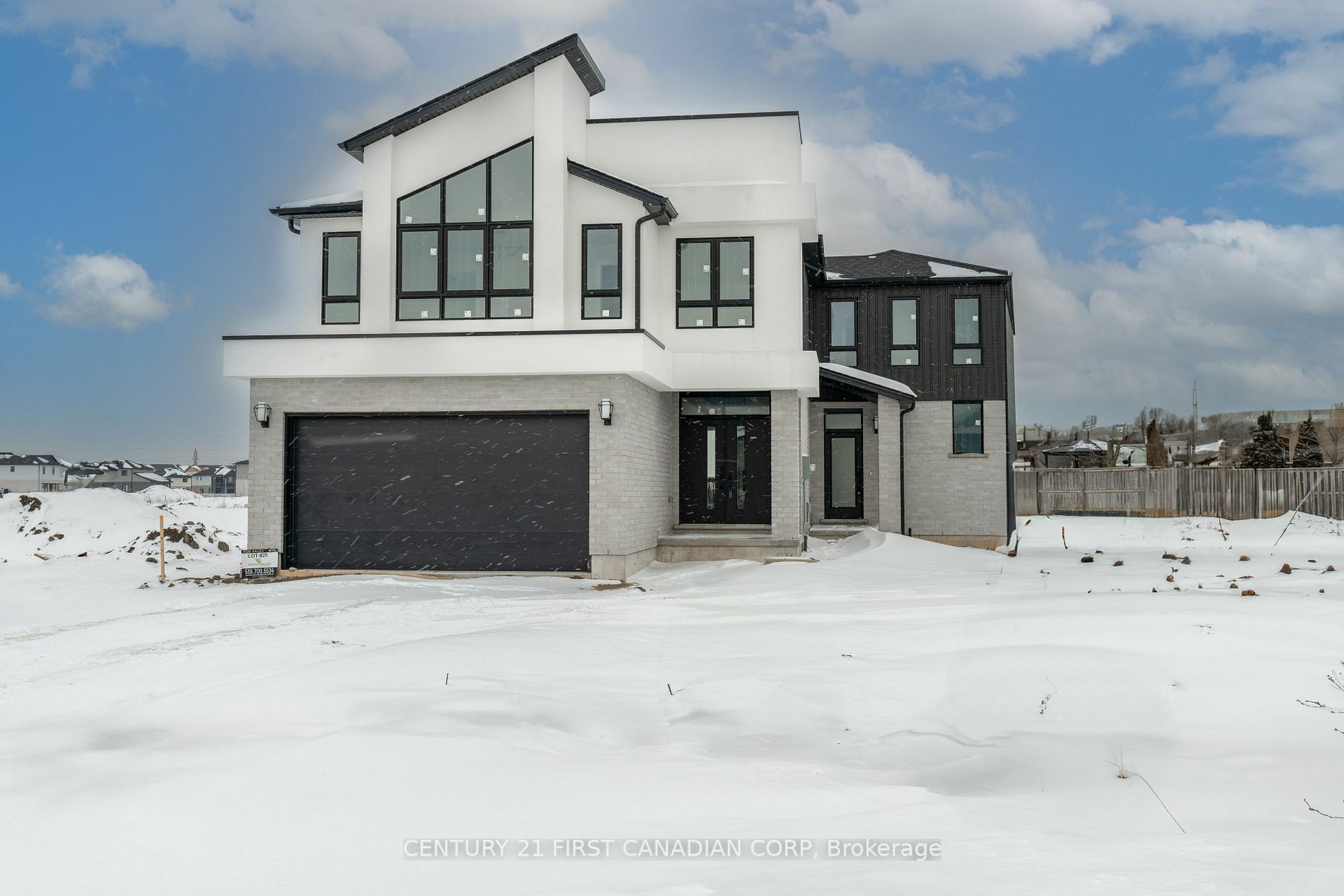 Photo de la propriété:  2234 Southport Cres  ON N6M 0H9 