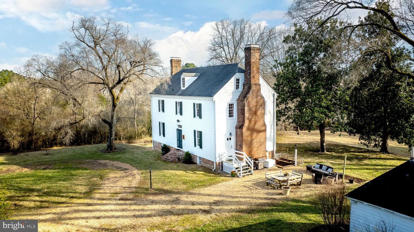 Property Photo: 15318 James Madison Parkway VA 22485