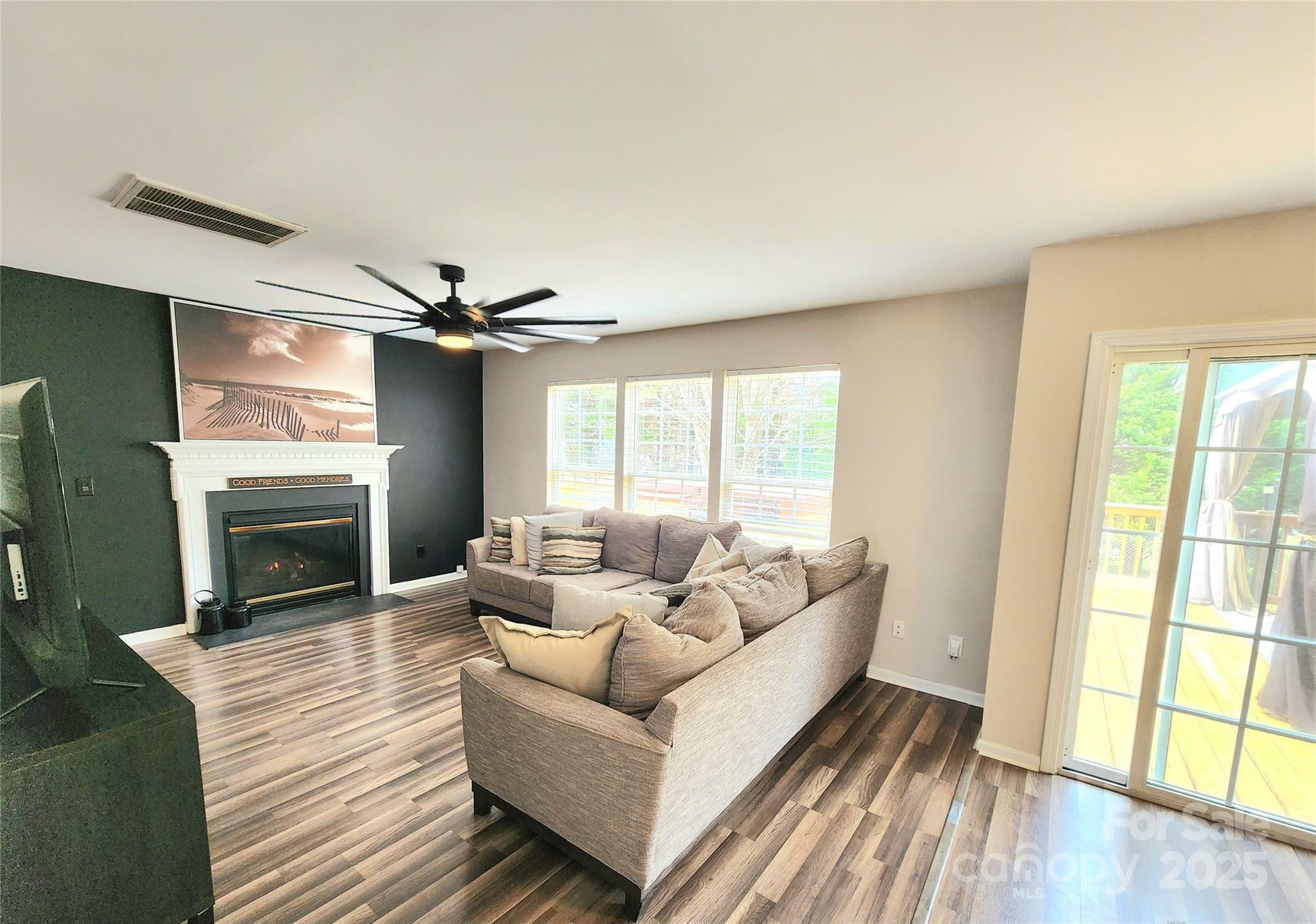 Property Photo: 712 Georgie Street NC 28166