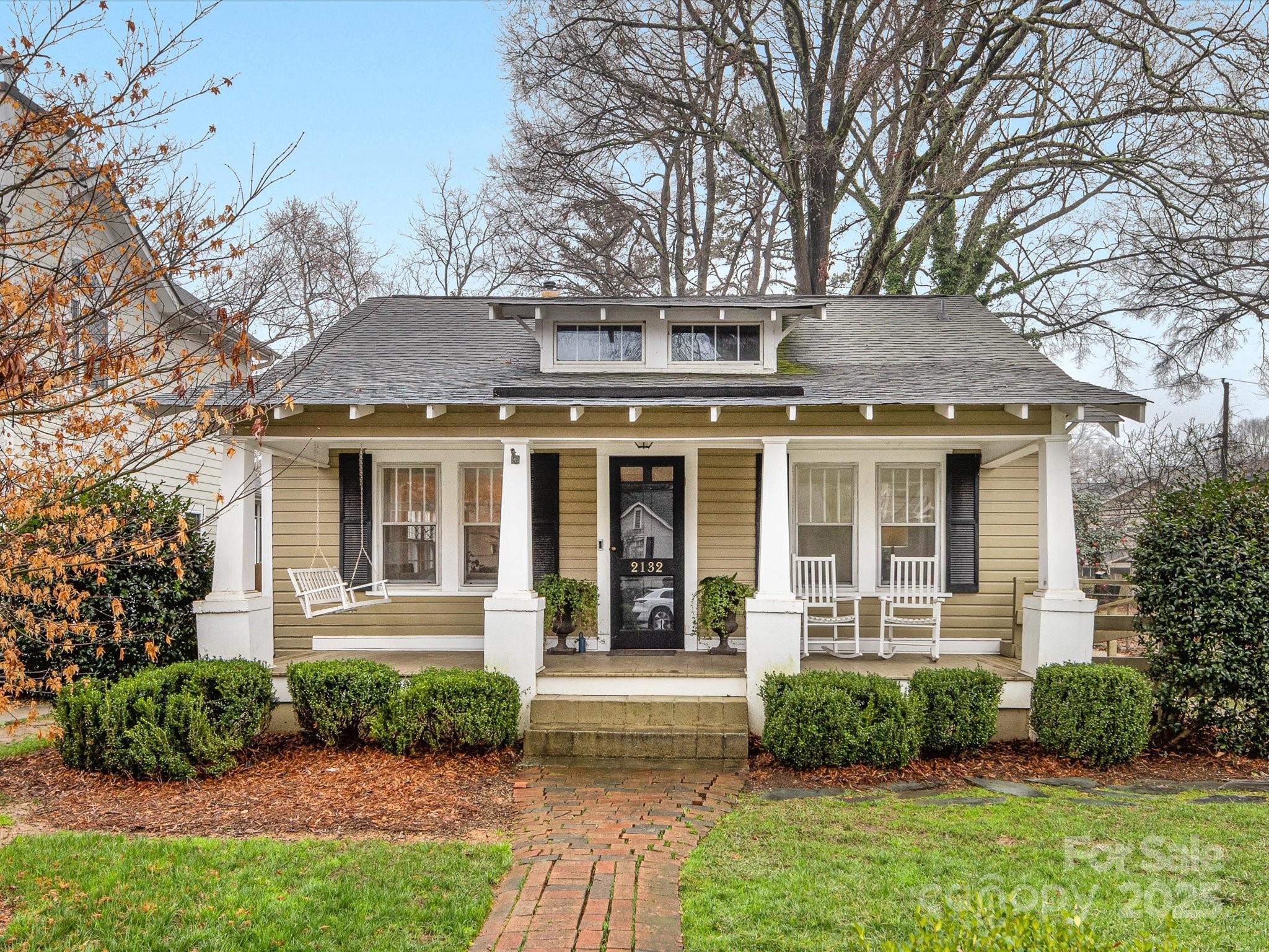 Property Photo:  2132 Chesterfield Avenue  NC 28205 
