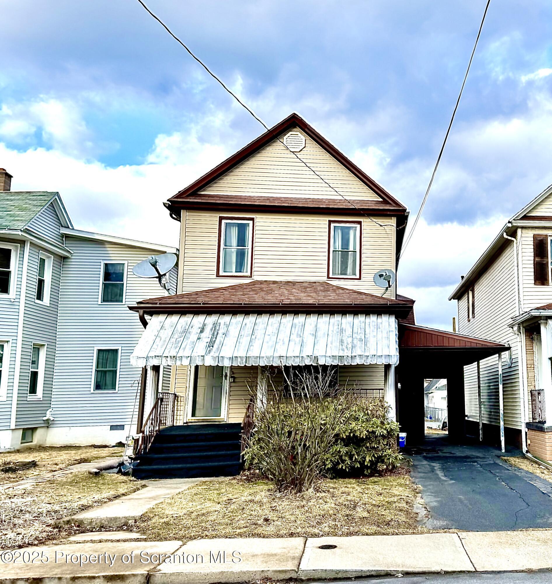 Property Photo: 1122 Reynolds Avenue PA 18517