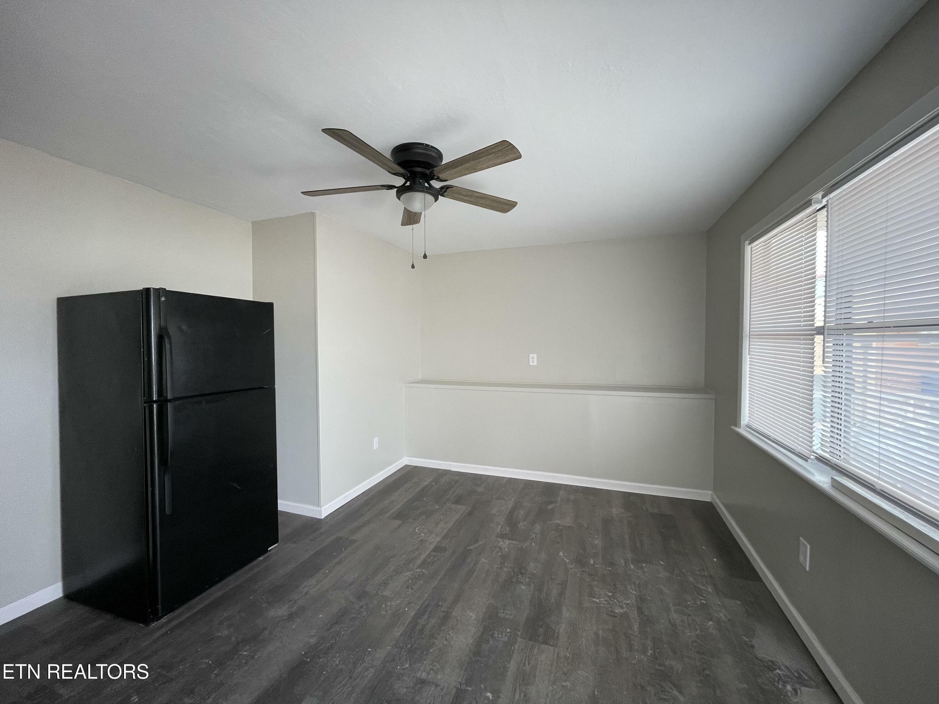 Property Photo:  162 E Race St 34  TN 37763 