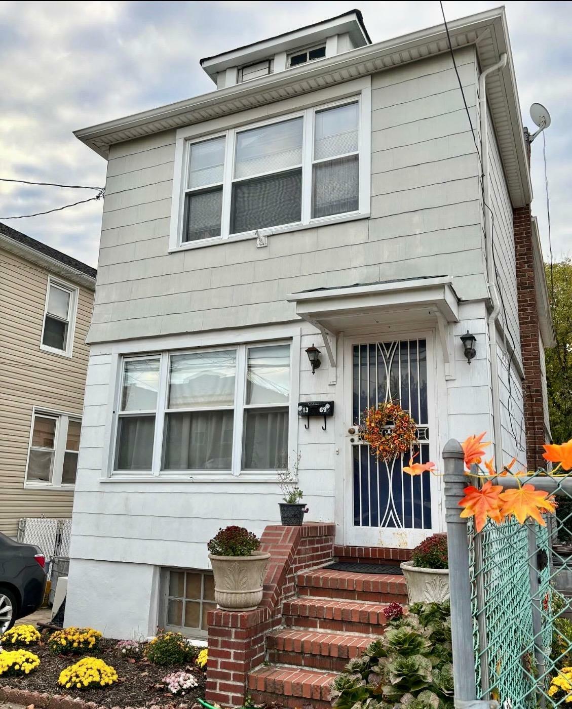 1369 Merry Avenue  Bronx NY 10461 photo