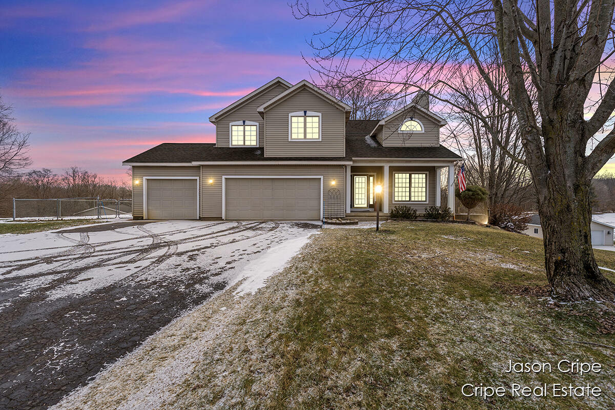 Property Photo:  10098 Southridge Drive SE  MI 49316 