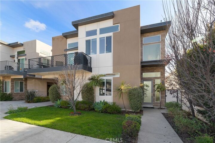 Property Photo:  2516 Nelson Avenue A  CA 90278 