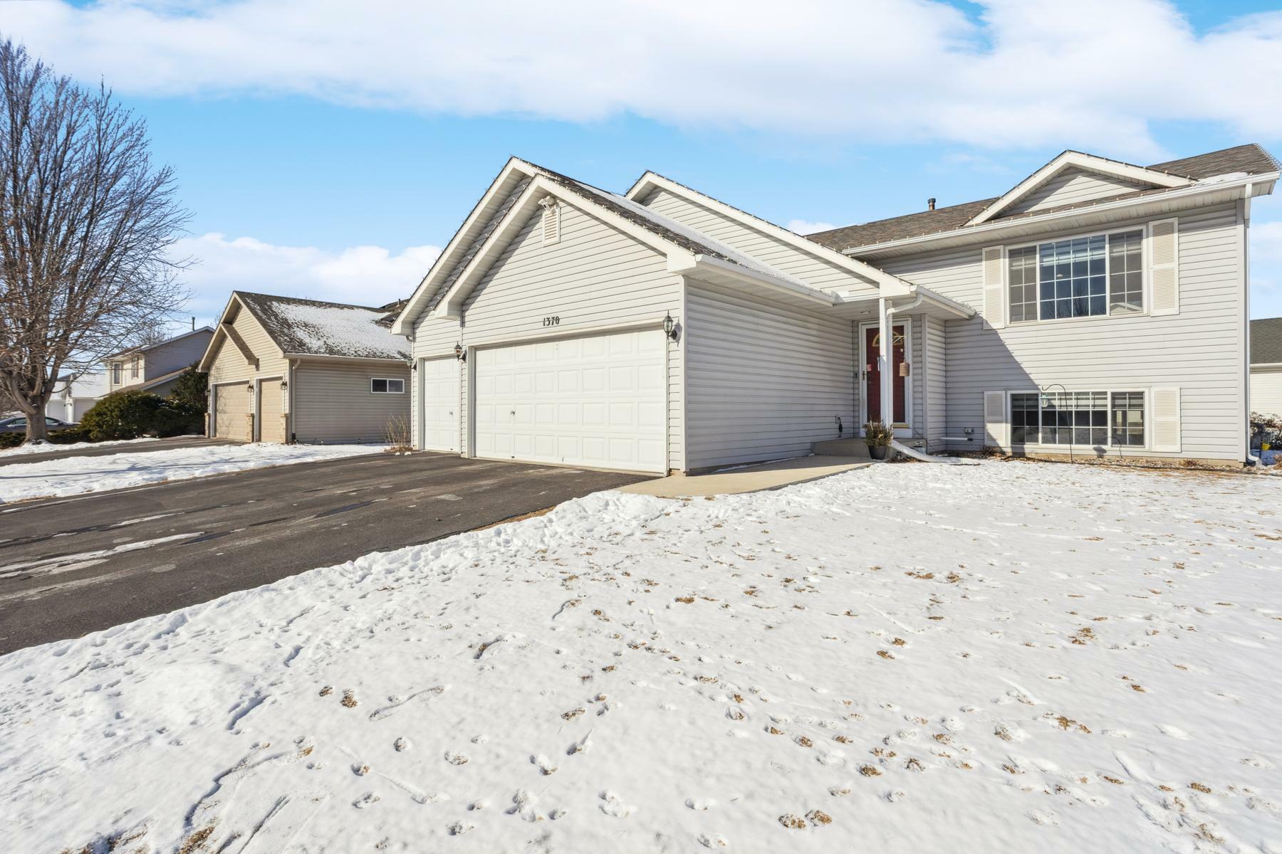 1370 Creekside Drive  Waconia MN 55387 photo
