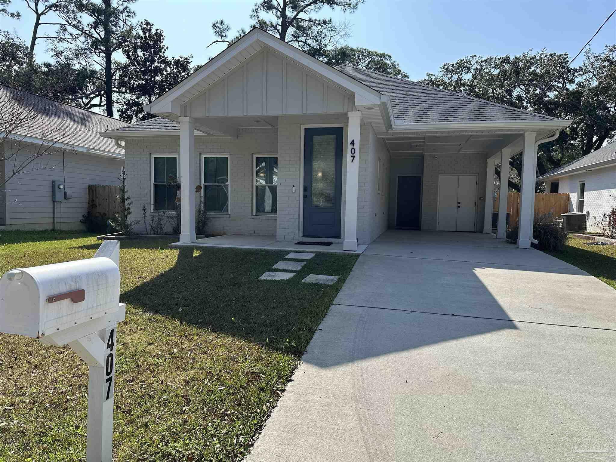 Property Photo:  407 Pou Station Rd  FL 32507 