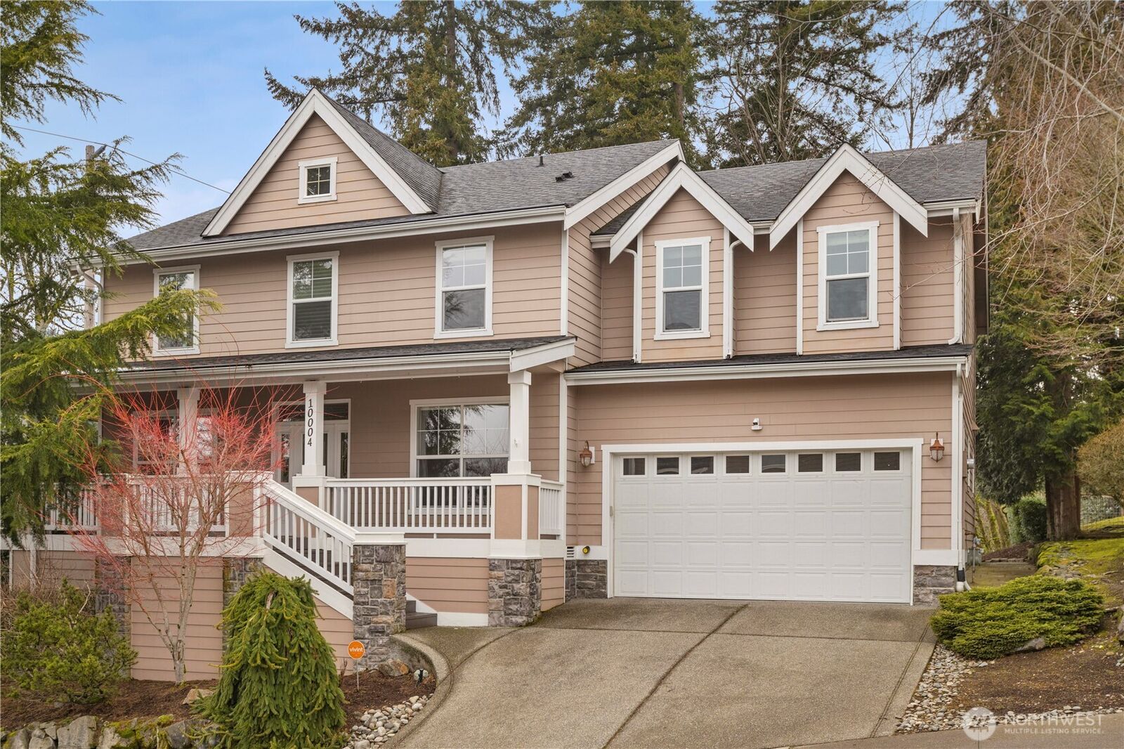 Property Photo:  10004 SE 218th Place  WA 98031 