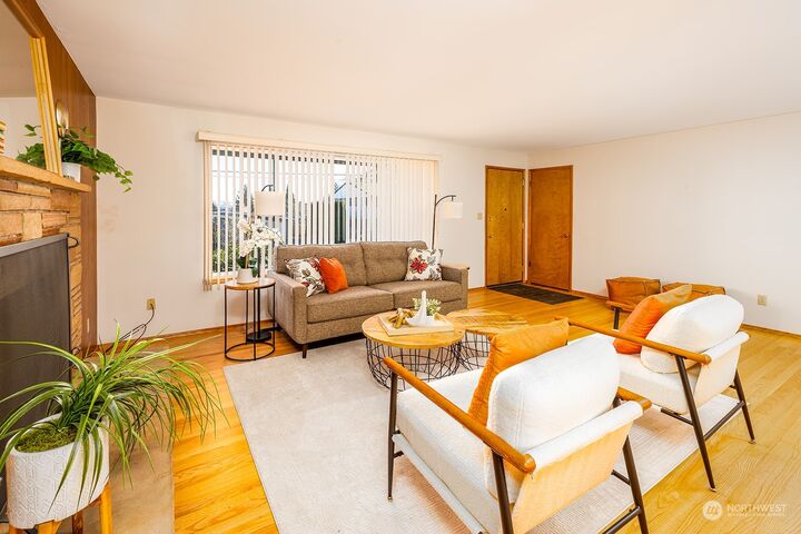 Property Photo:  10429  61st Avenue S  WA 98178 