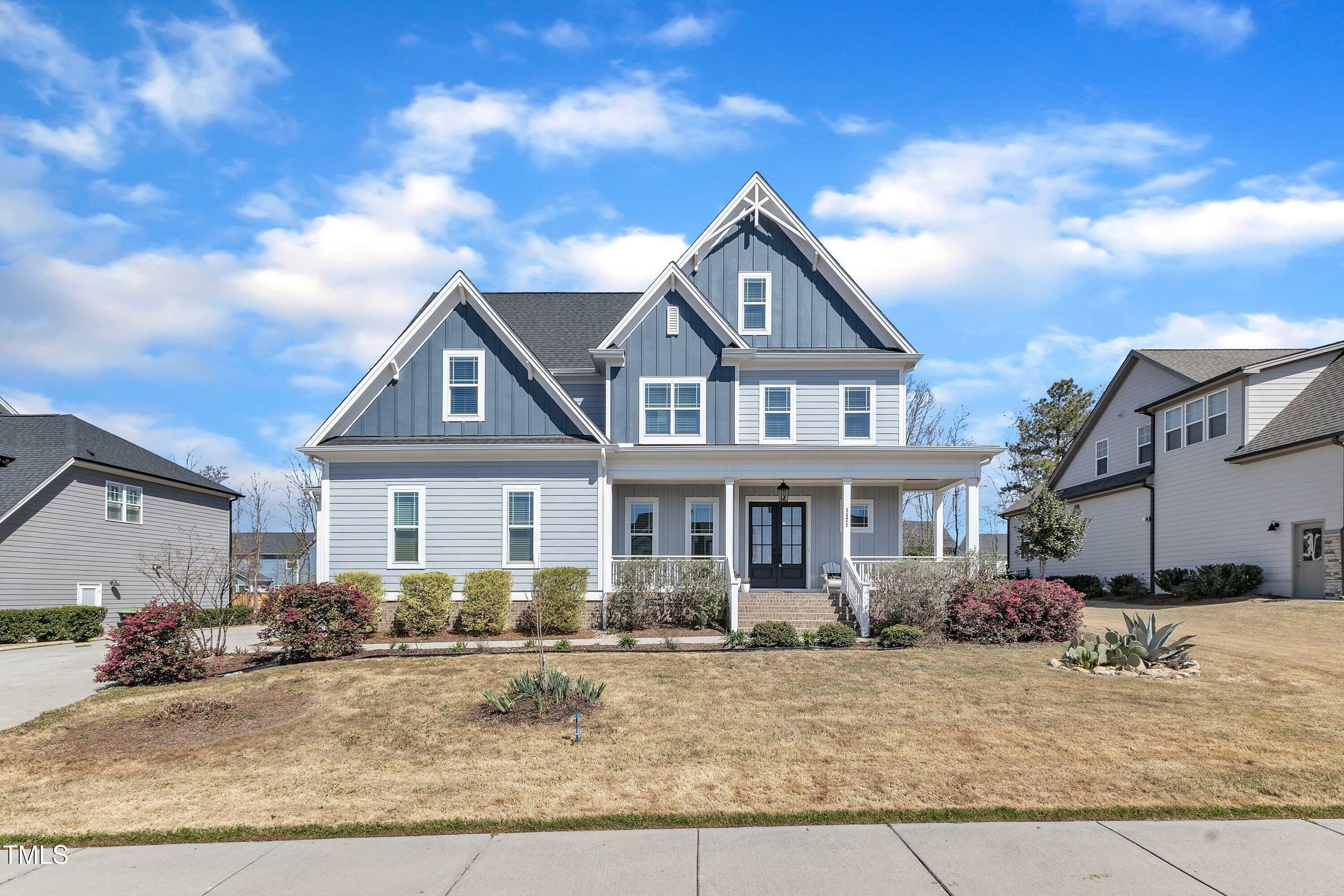 Property Photo: 1421 Sweetclover Drive NC 27587
