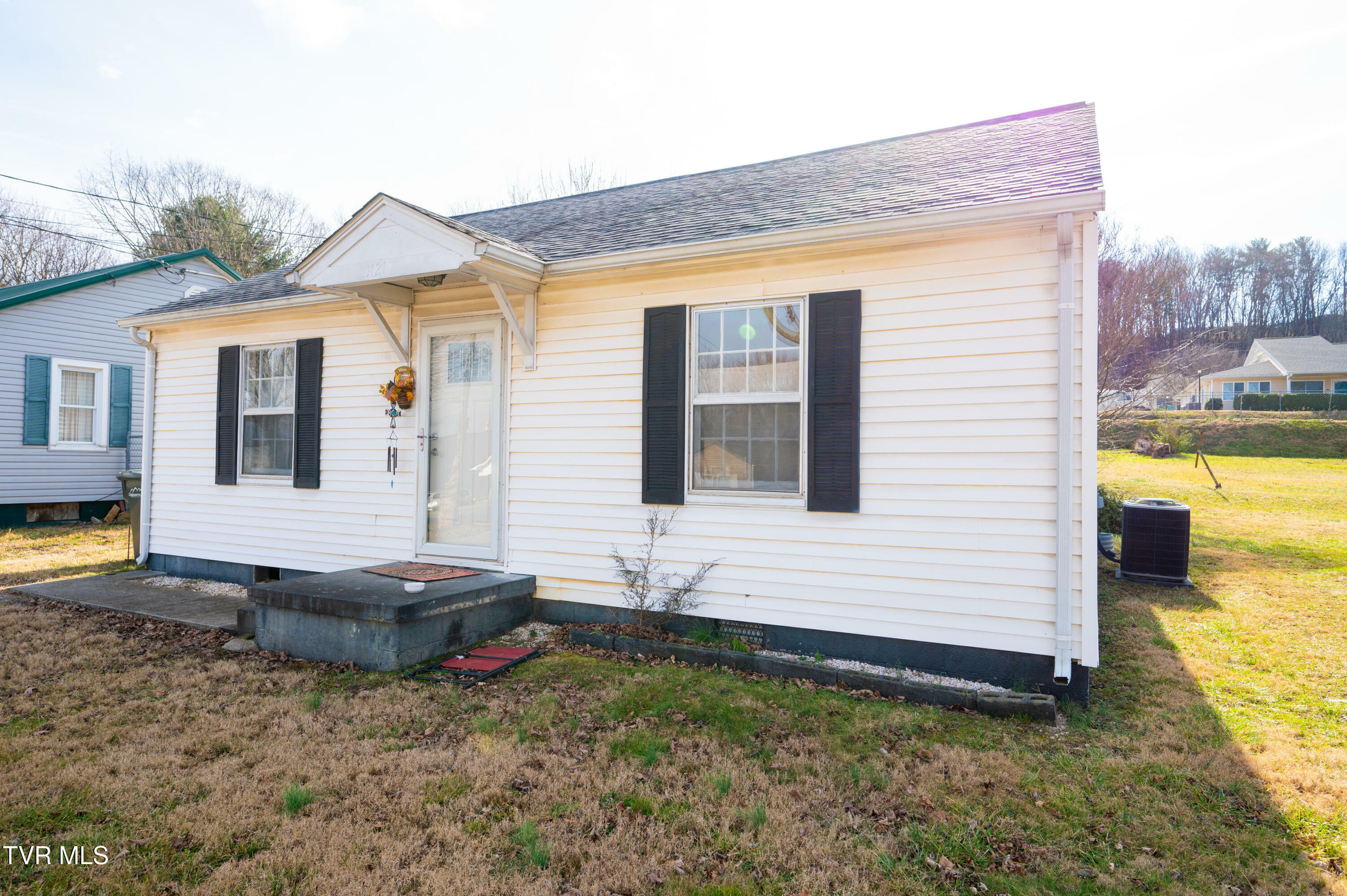 Property Photo:  1121 Forest Street  TN 37743 