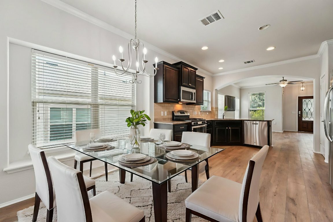 Property Photo: 10017 Pinnacle Crest Loop TX 78747