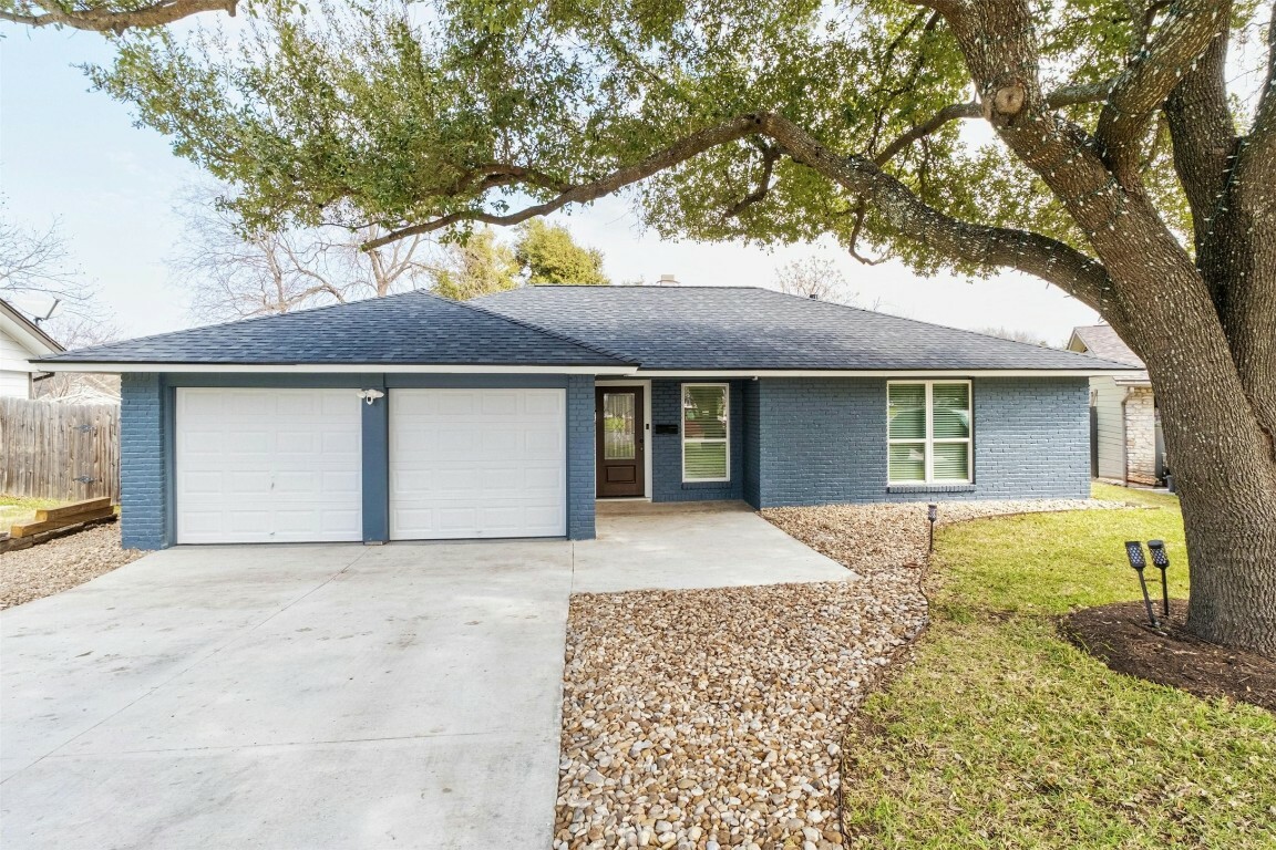 Property Photo: 10113 Quail Hutch Drive TX 78758