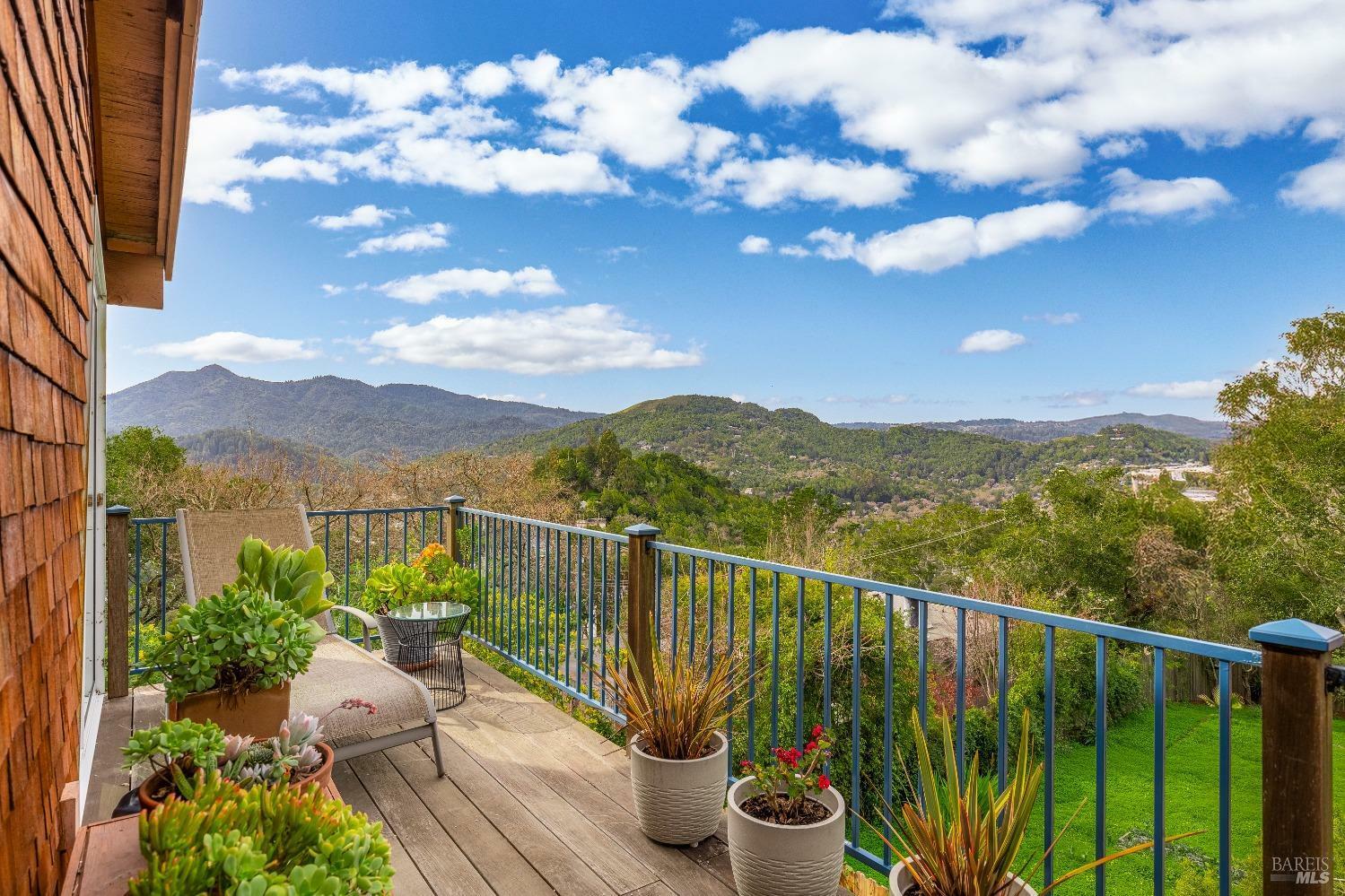 569 Sequoia Avenue  San Anselmo CA 94960 photo