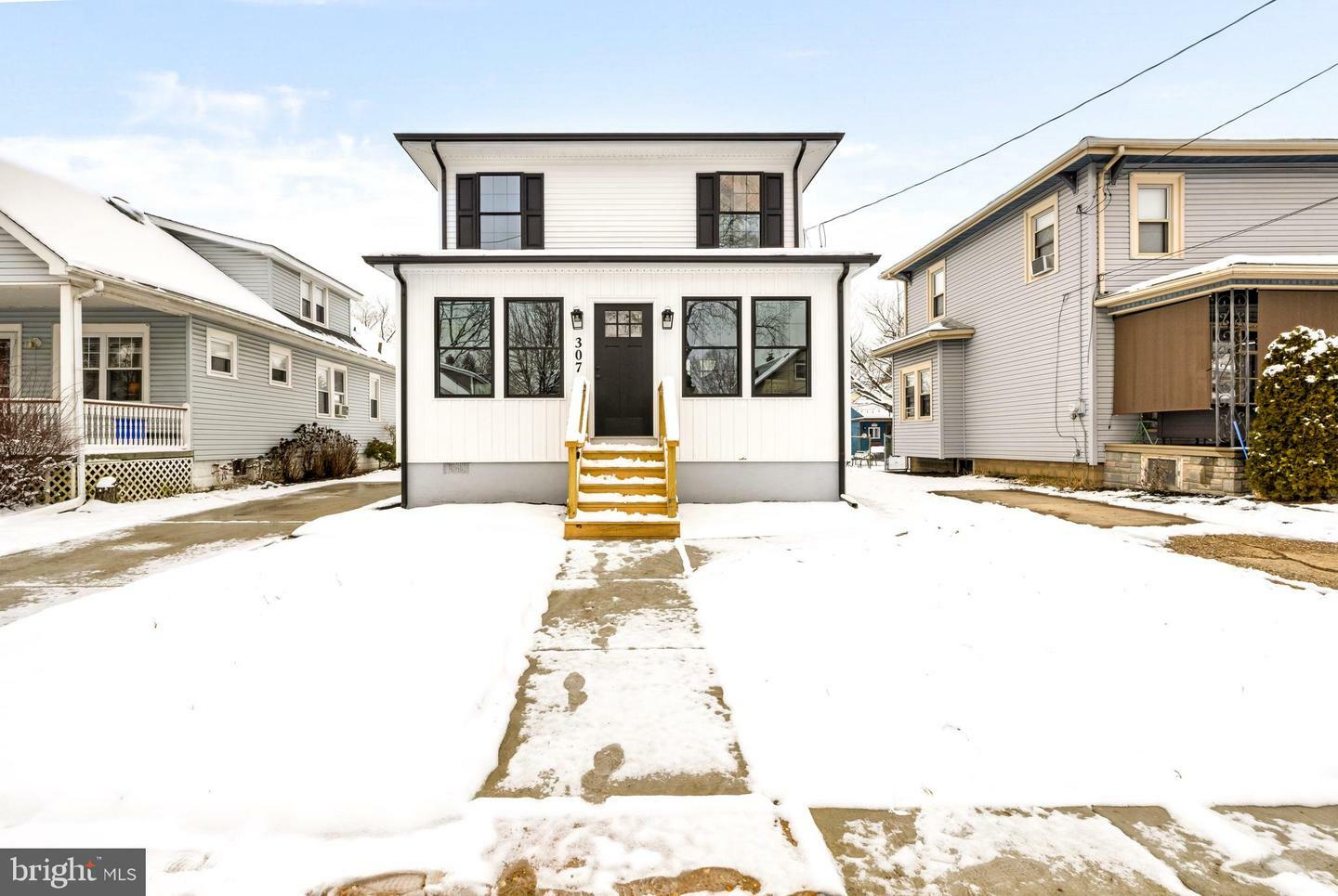 Property Photo:  307 Walnut Avenue  NJ 08107 