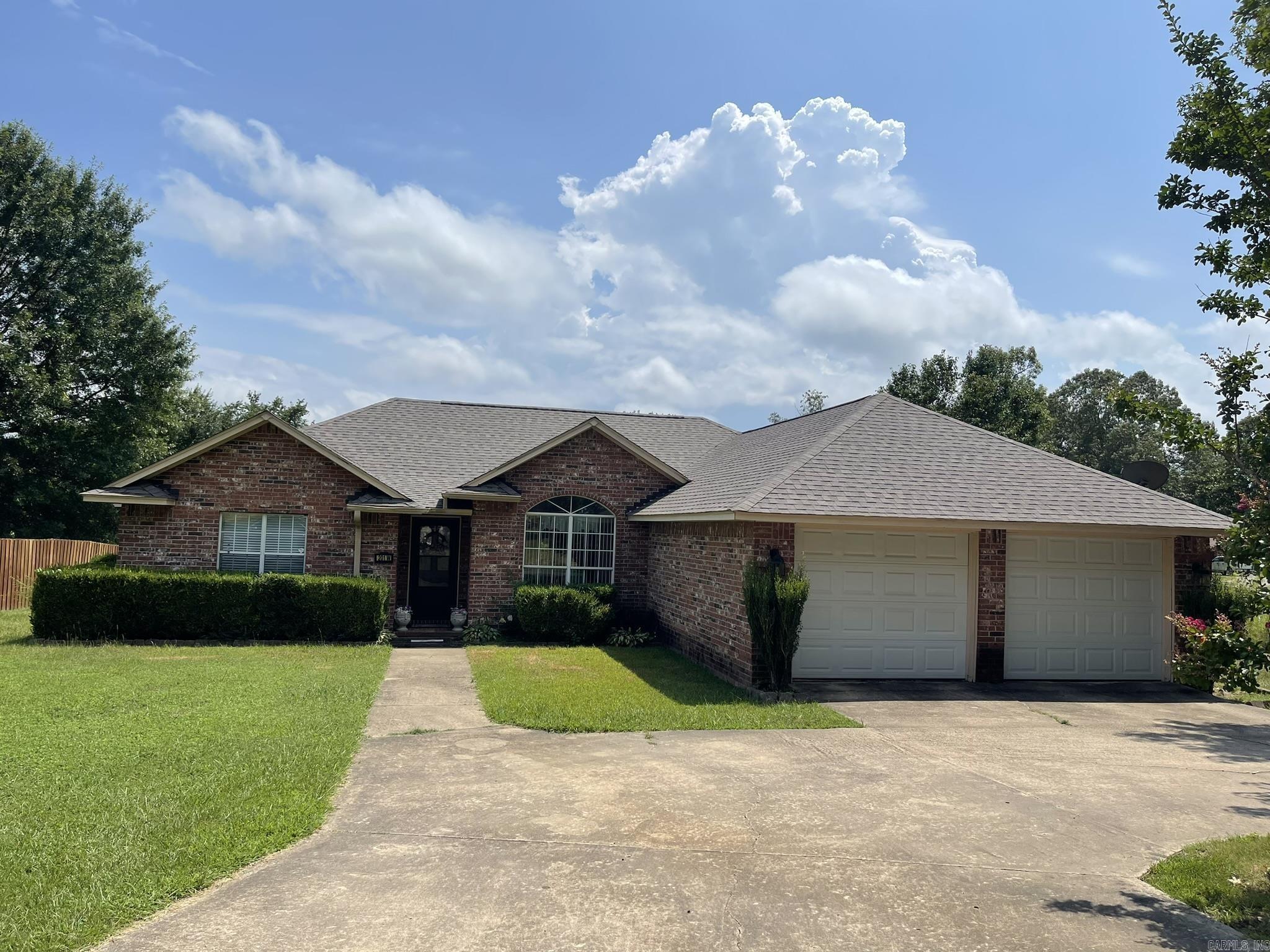 Property Photo:  201 W Bullion  AR 71953 