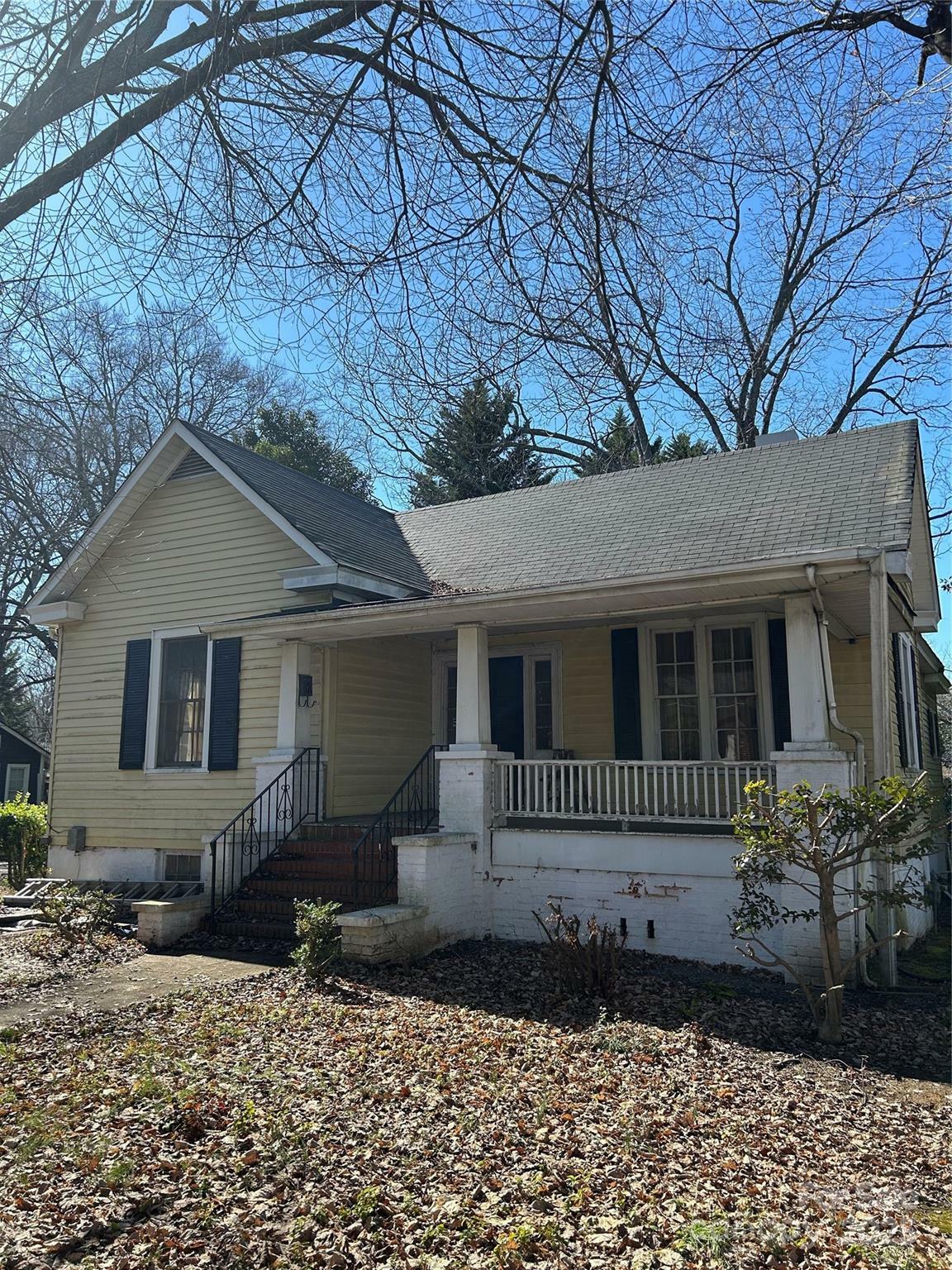 Property Photo: 201 N Crawford Street NC 28112