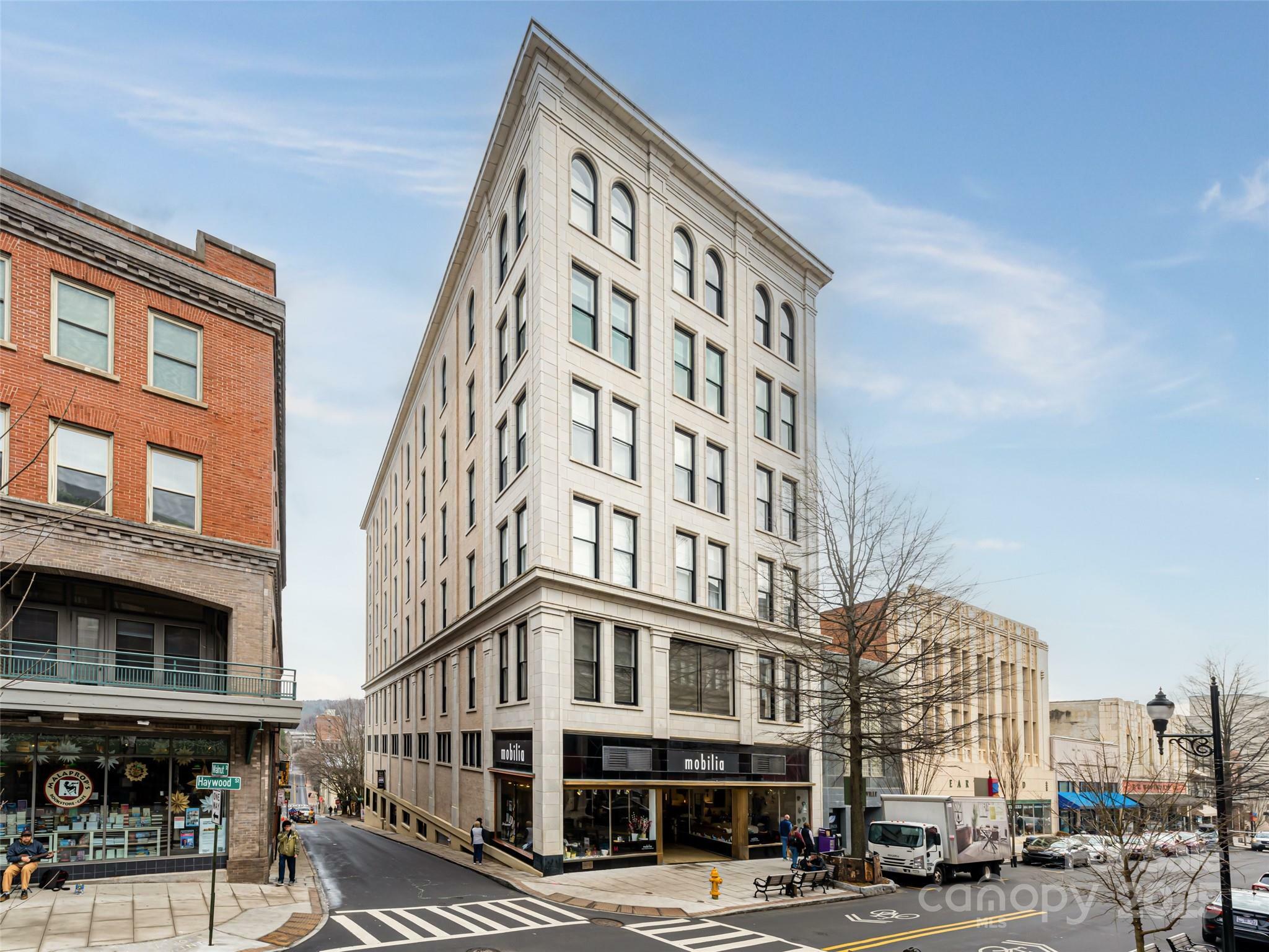 Property Photo: 84 W Walnut Street 604 NC 28801