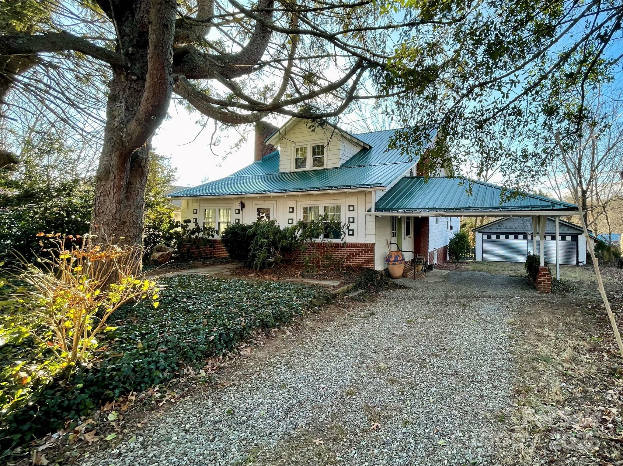 Property Photo:  12 Washington Avenue  NC 28804 