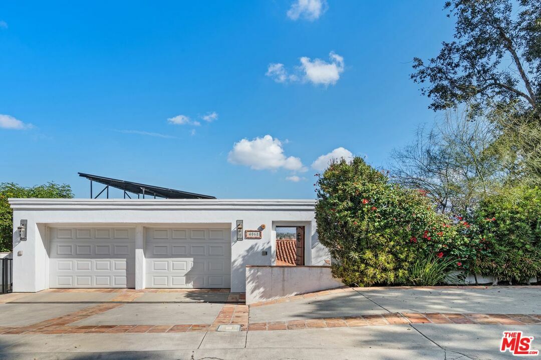 Property Photo:  4068 Weslin Ave  CA 91423 