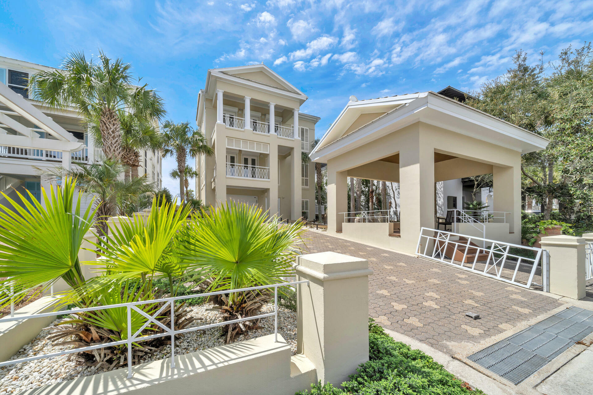 Property Photo: 310 Beachside Drive FL 32413